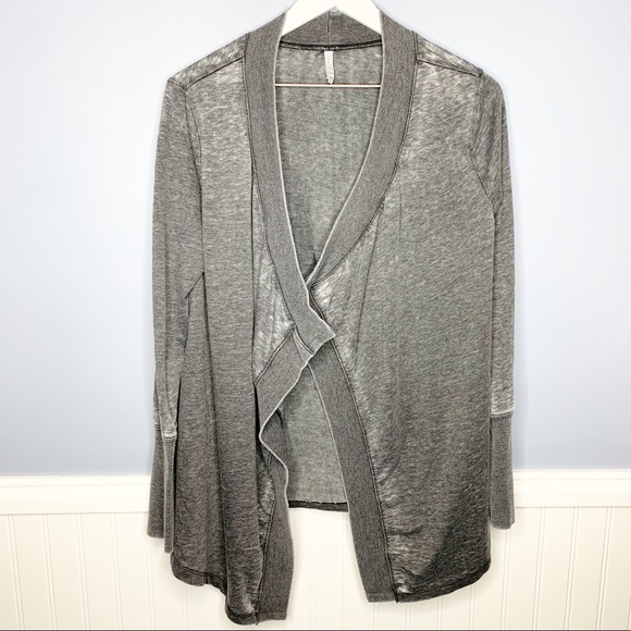 Z Supply Tops - Z Supply White Wash Open Sweatshirt